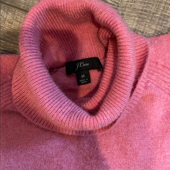 J crew Cozy heather pink turtleneck size M - Picture 2 of 3